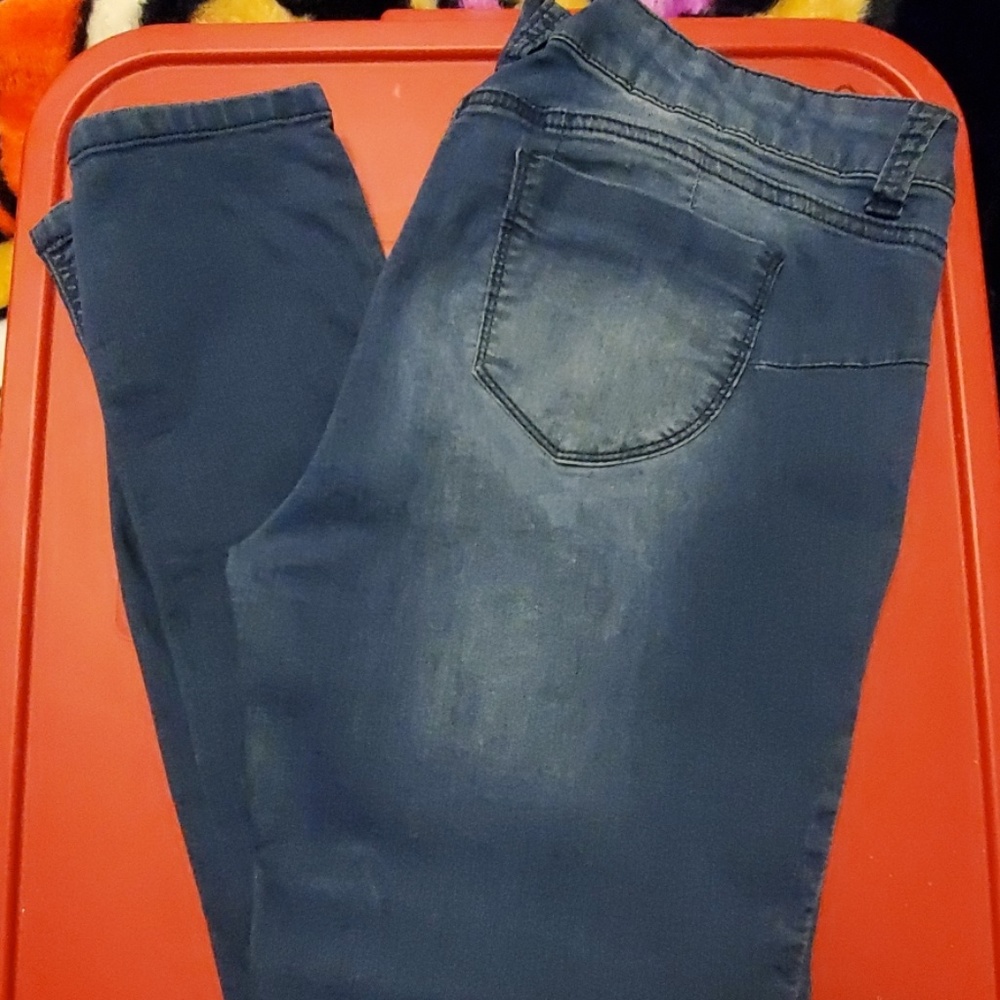 Skinny Jean whitewash